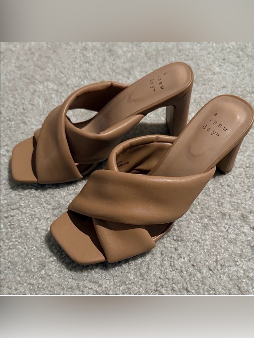 a new day Tan Padded Crossover Strap Block Heel Mules